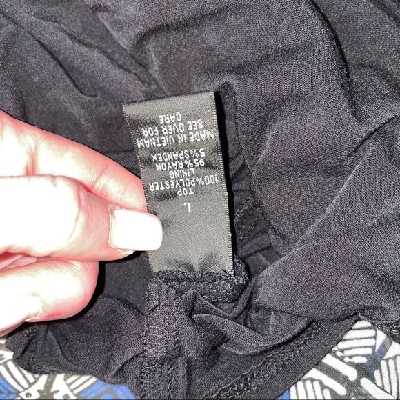 💋Bundle 4 items for $20. Add items💋 to a bundle - Picture 7 of 8